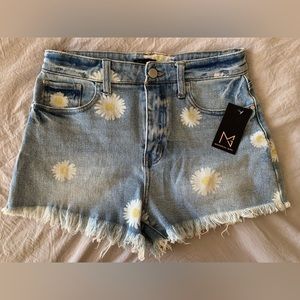 NWT Material Girl Daisy Cotton shorts